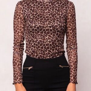 Leopard Print Long Sleeve Top